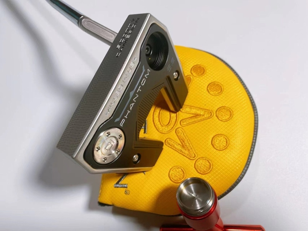 49 Scotty Cameron Putter