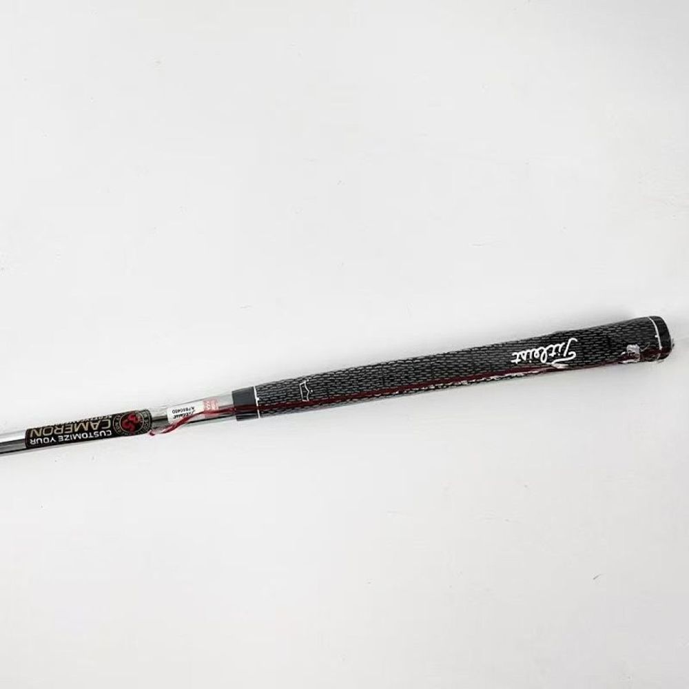 43 Scotty Cameron Putter
