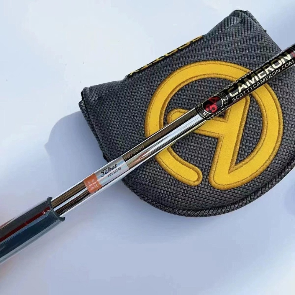 44 Scotty Cameron Putter