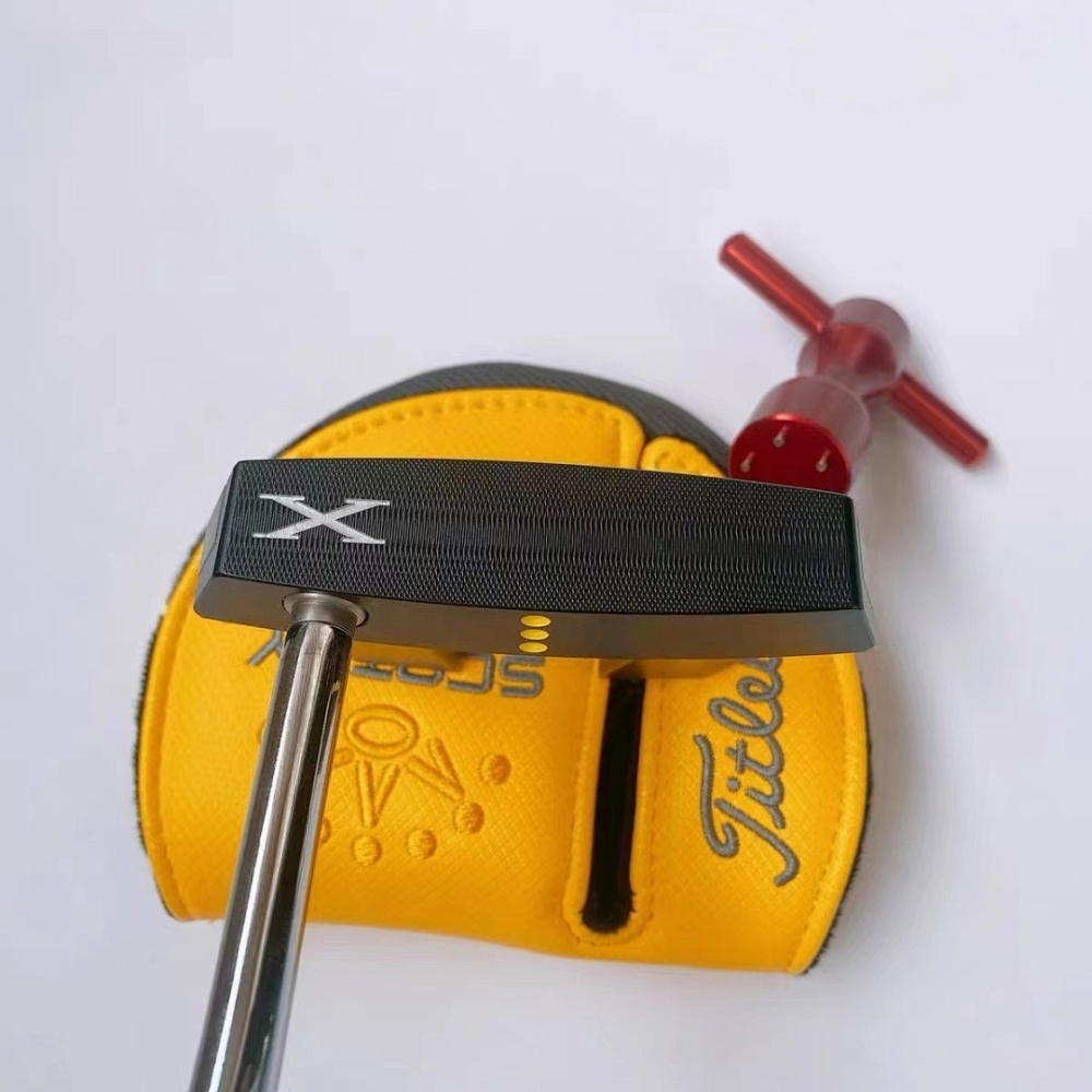 48 Scotty Cameron Putter
