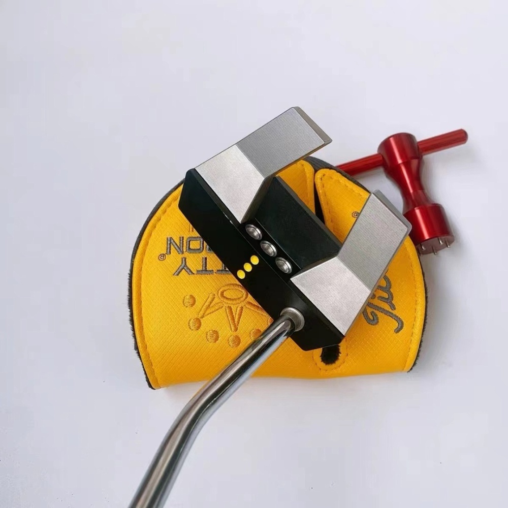 48 Scotty Cameron Putter