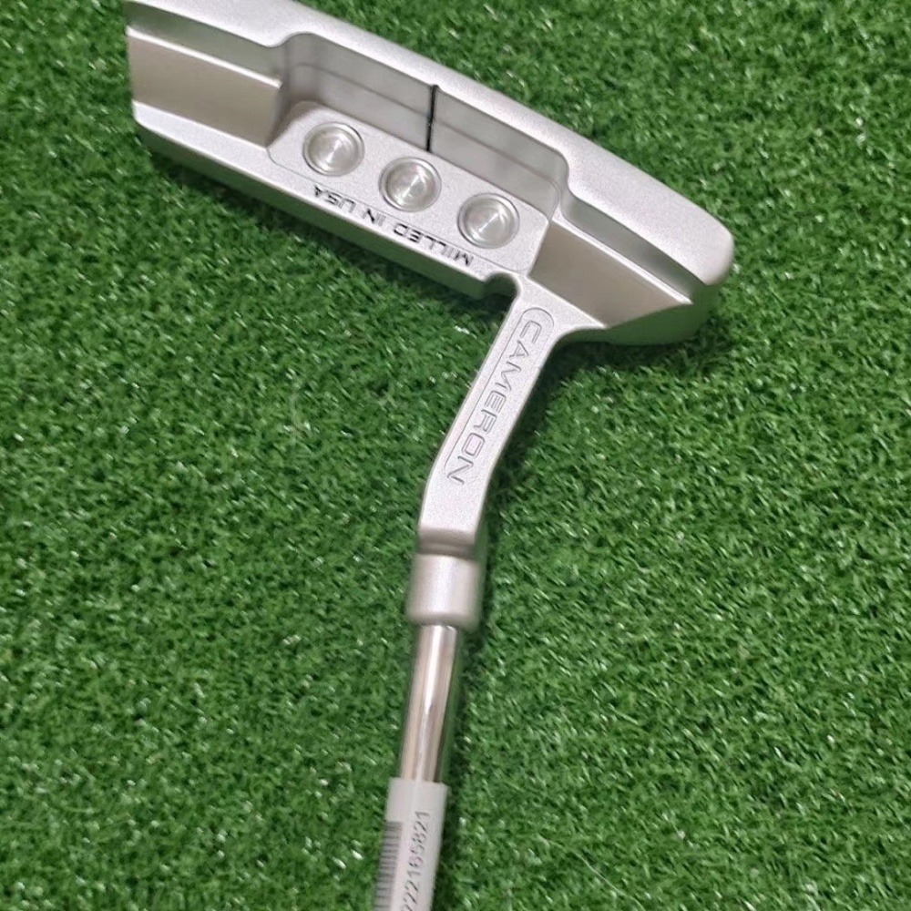 54 Scotty Cameron Putter