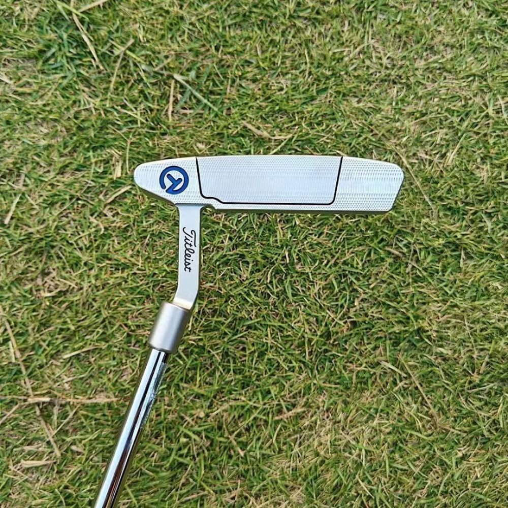 61 Scotty Cameron Putter
