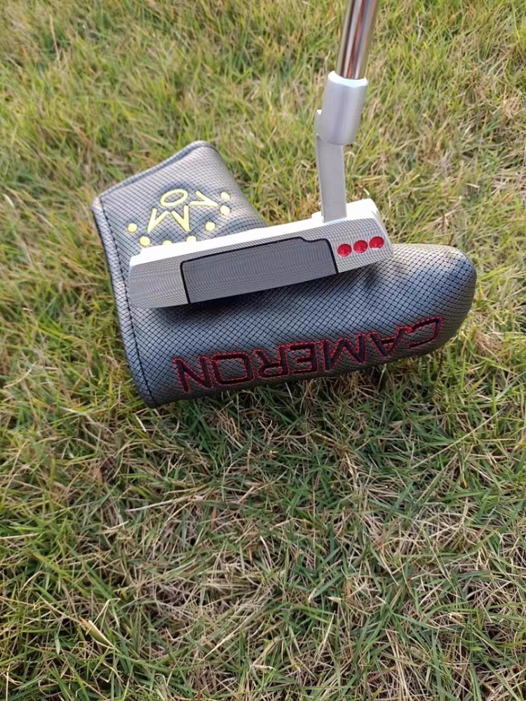 24 Scotty Cameron Putter