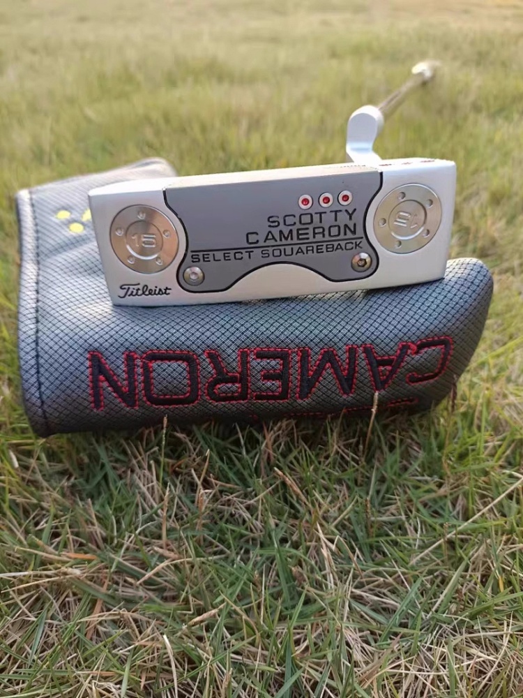 24 Scotty Cameron Putter