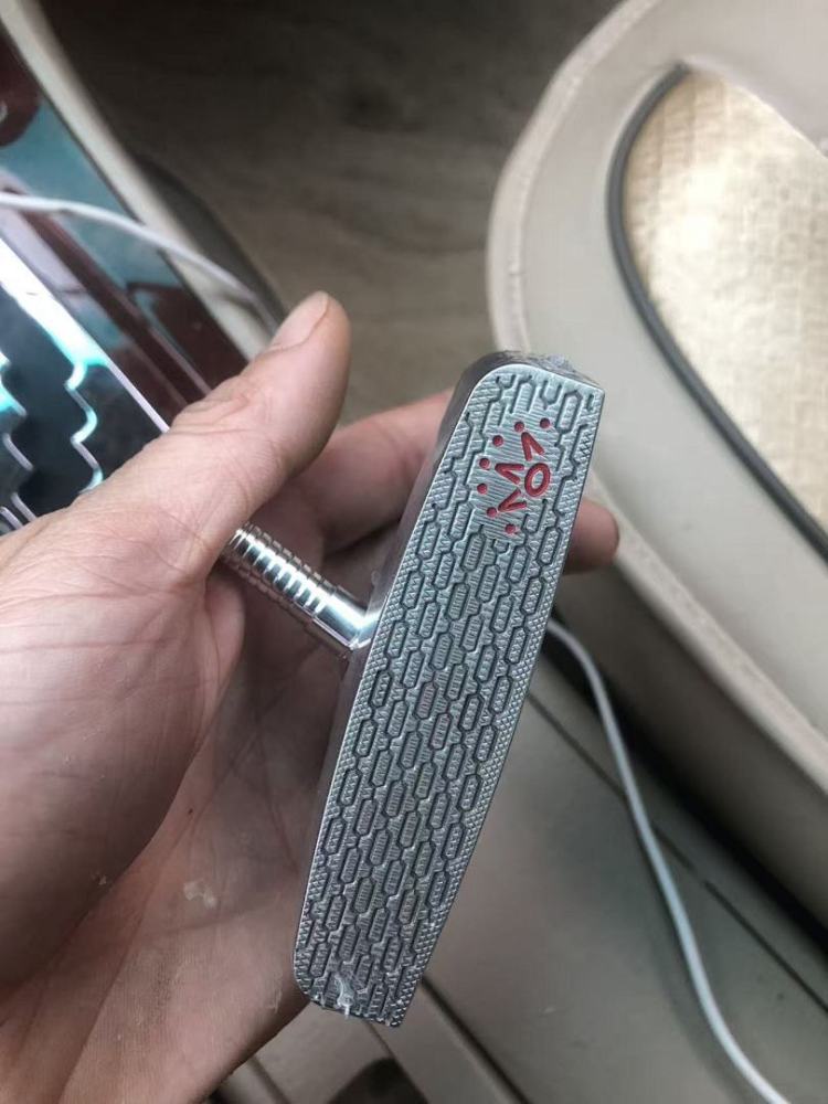 84 Scotty Cameron Putter