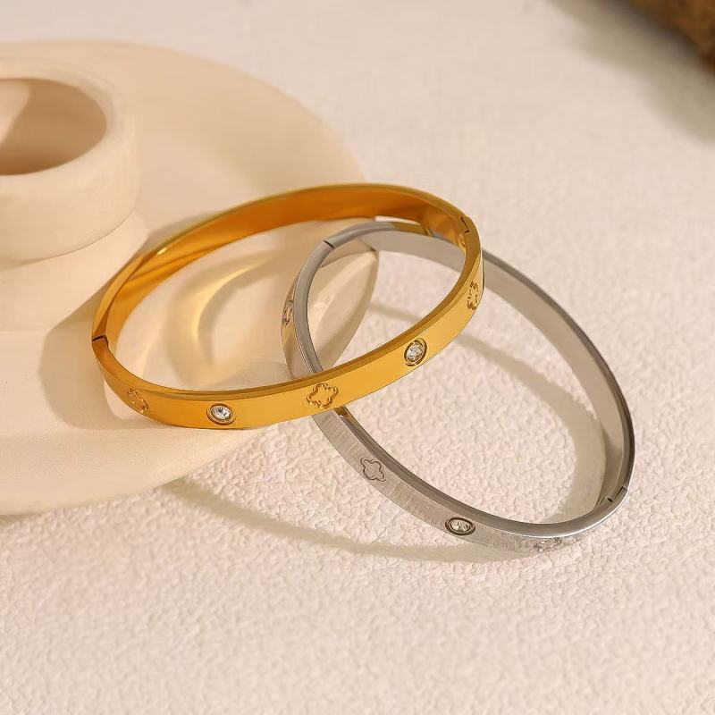 Crown Bangle