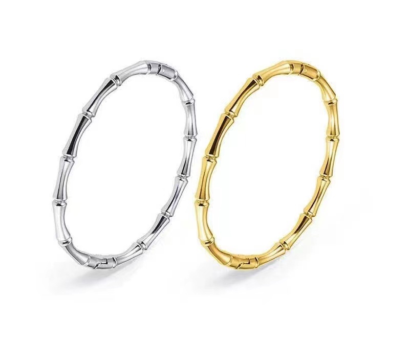 Reed Bangle