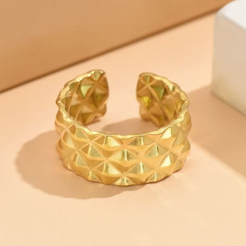 Prism Ring