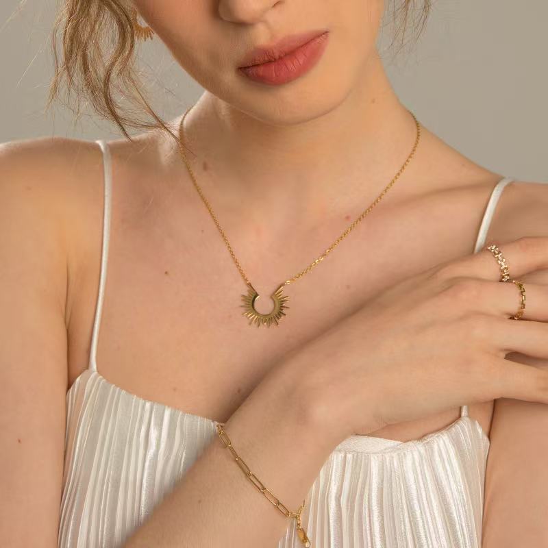 Sunbeam Necklace
