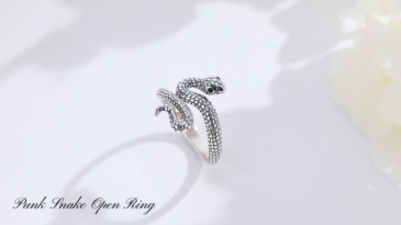 Vintage Snake Ring