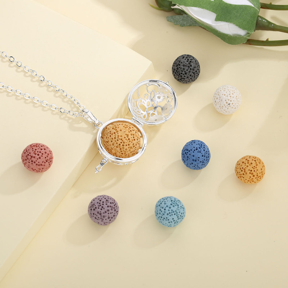 Silver-Plated Copper Flower Aroma Diffuser Necklace