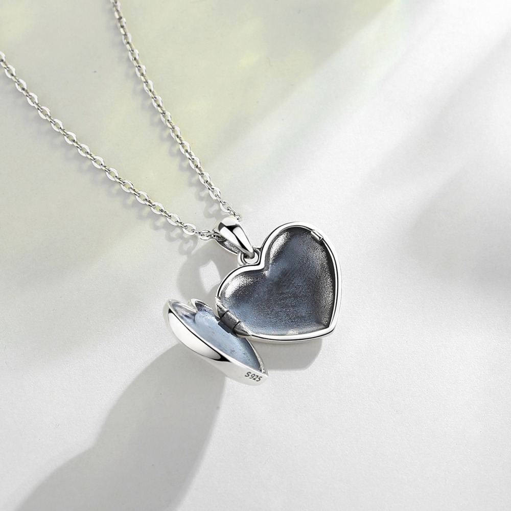 Cat and Dog Design Heart-Shaped Photo Locket Pendant