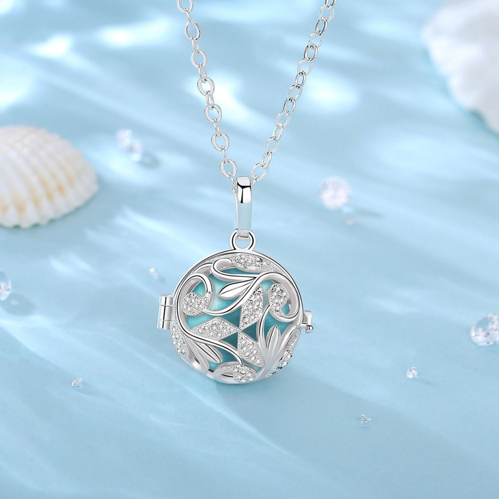 Silver-Plated Zircon Leaf Pattern Cage Pendant