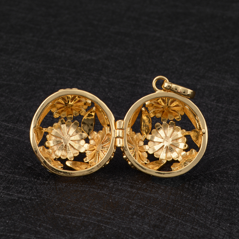 Gold-Plated Copper Blue Daisy Chime Ball Necklace
