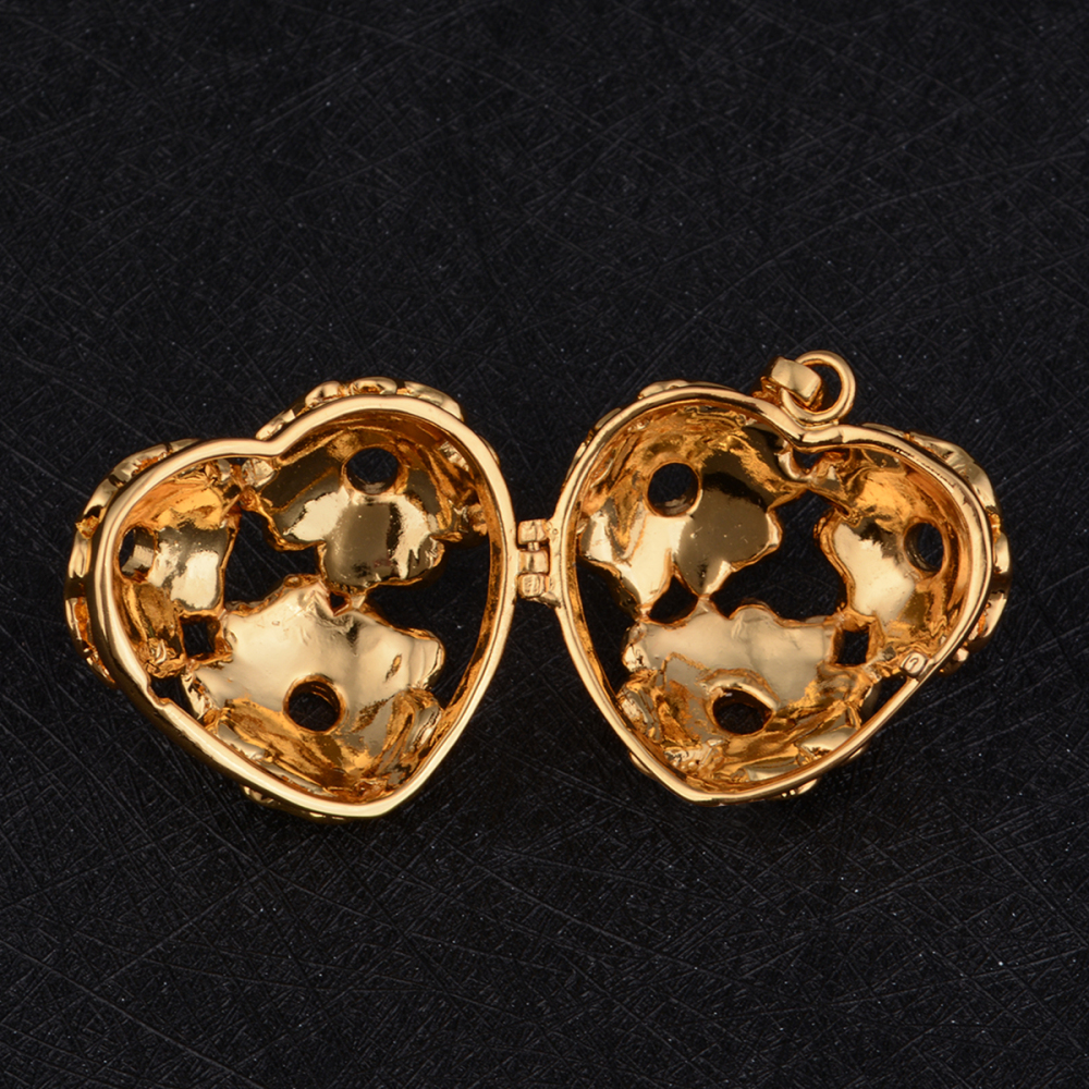 Gold-Plated Copper White Floral Design Hearts Angel Caller Pendant