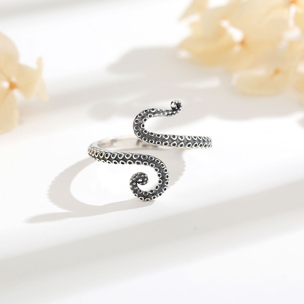 925 Sterling Silver Octopus Tentacle Adjustable Ring