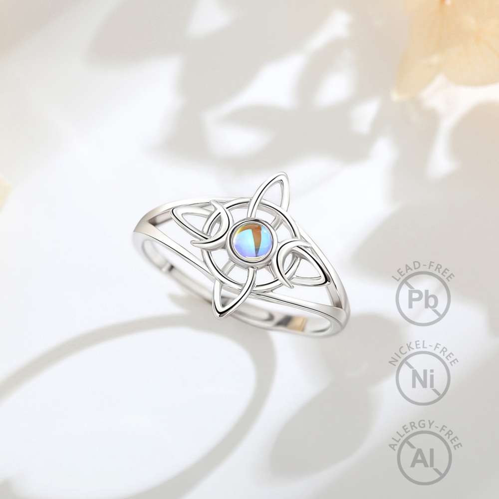 925 Sterling Silver Intricate Witches Knot Lunar Triple Moon Moonstone Ring