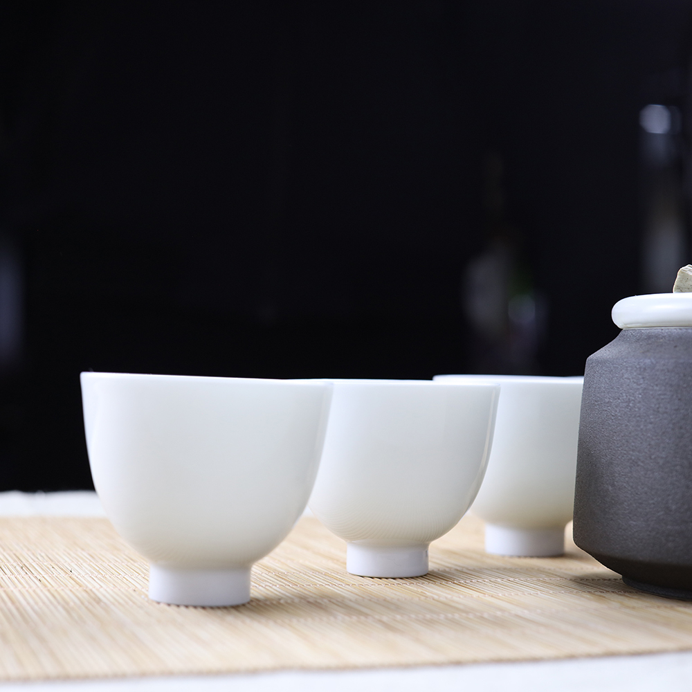 Ceramic | Sculpture | AURA YU