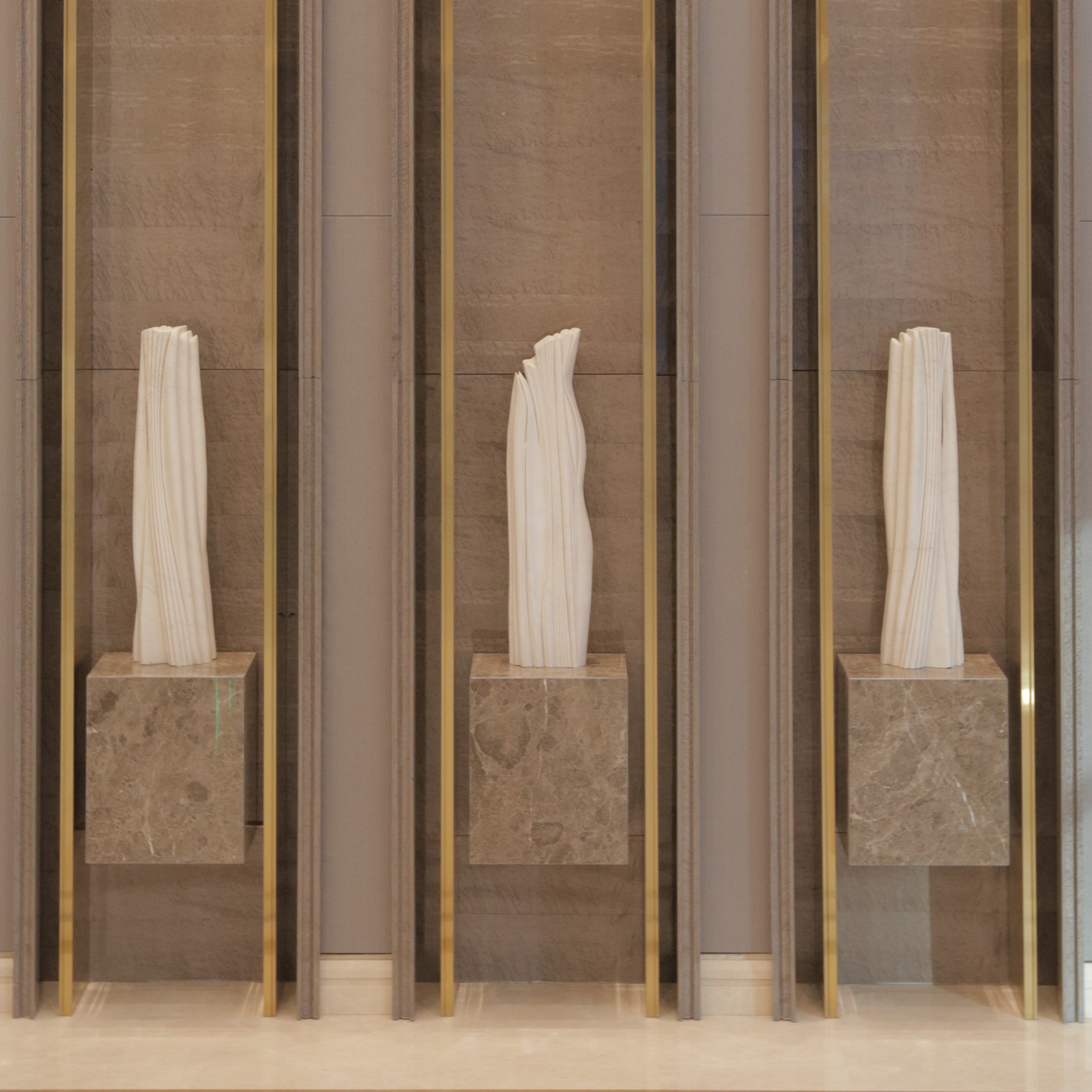 Sculptures | Without Contention