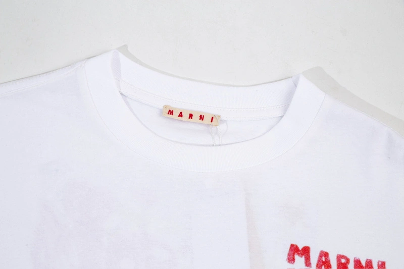 MARNI Niche trendy brand MARNI summer new short-sleeved loose cursive letter printing star with the same round neck short-sleeved T-shirt