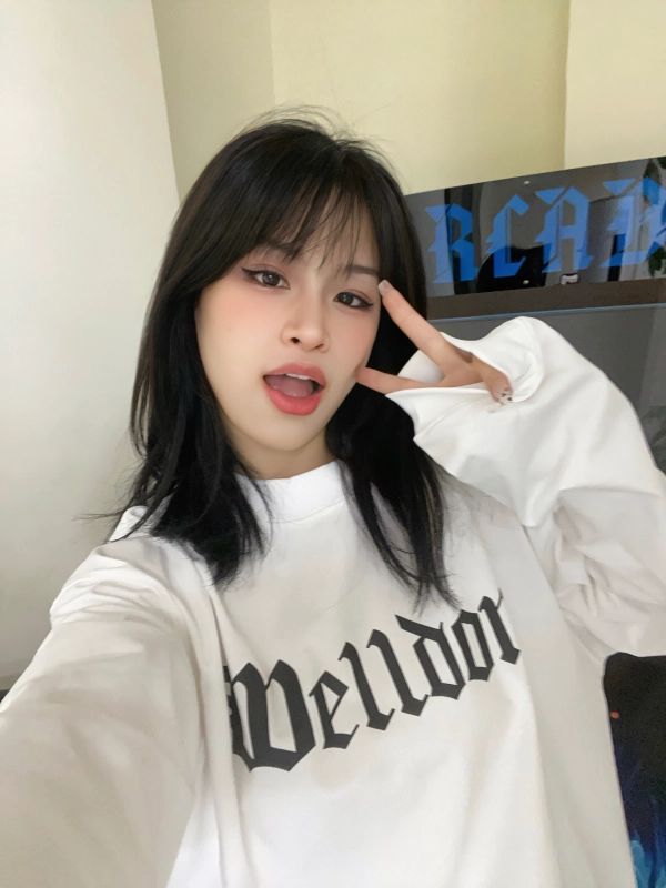 WE11DONE 24 autumn and winter round neck Sanskrit letter printing loose long-sleeved T-shirt for men and women couples trendy