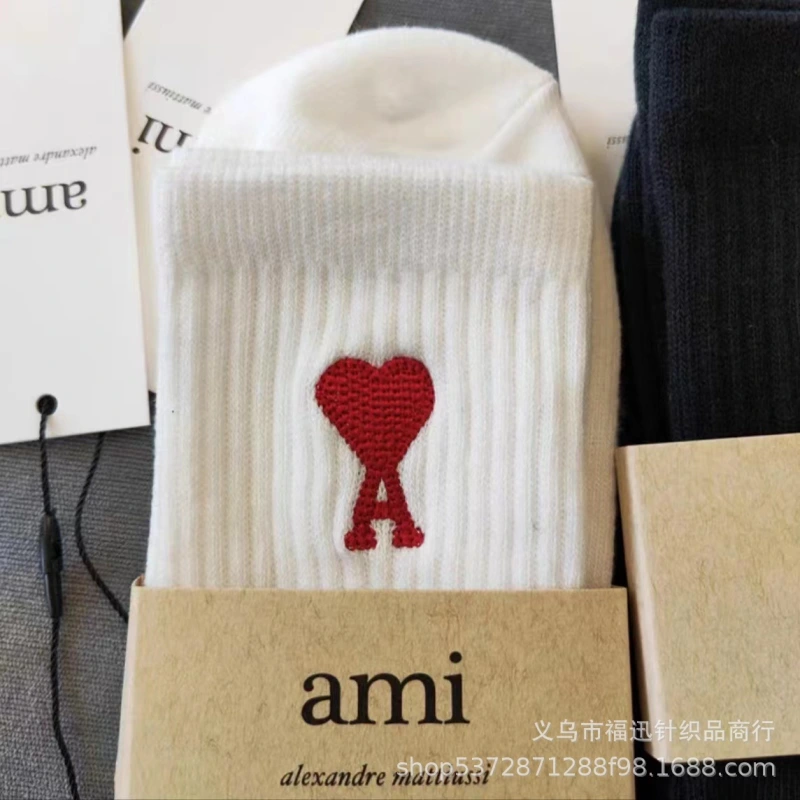 Ami Paris Three pairs of socks, new ami socks with heart A embroidery, four seasons thin design, black and white gray, simple sports, short tube, men's and women's casual cotton socks