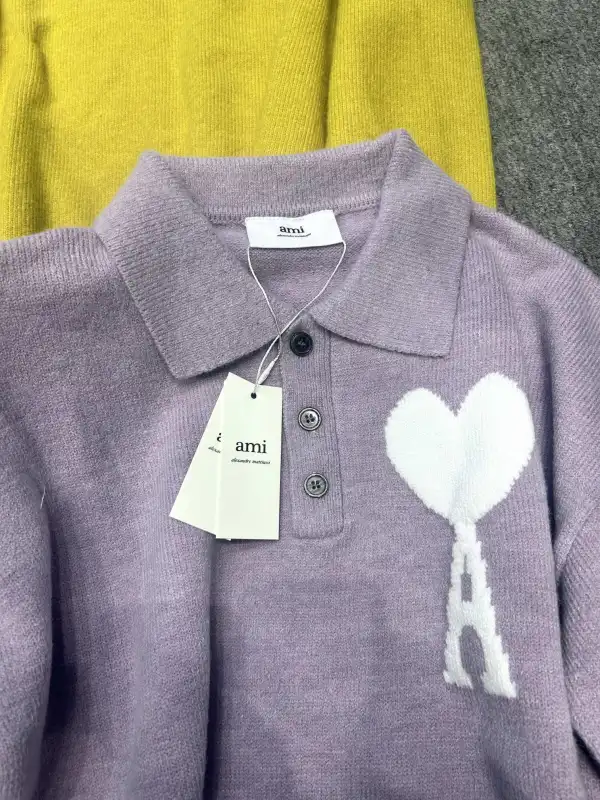AMI Paris New autumn and winter polo collar knitted sweater with large peach heart buttons, loose casual unisex sweater, versatile top