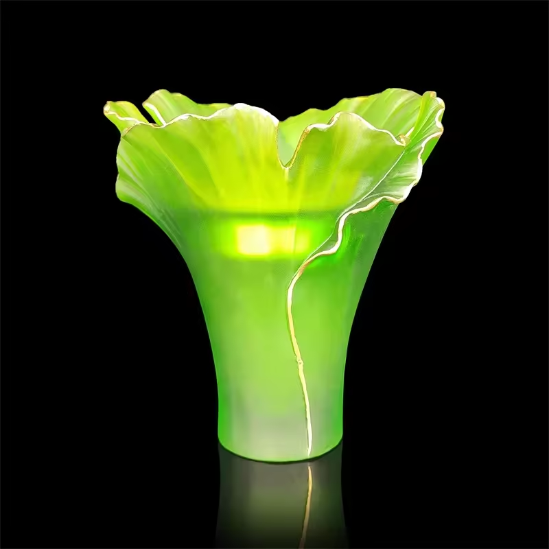 European style ginkgo leaf shape crystal burner sprcial crystal censer green glass vase