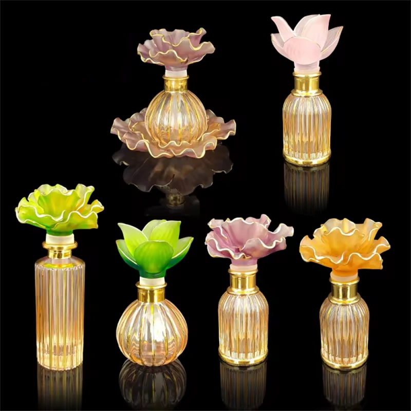 Decoration crystal arab Eid al-Fitr eid al adha outline in gold crystal perfume bottle