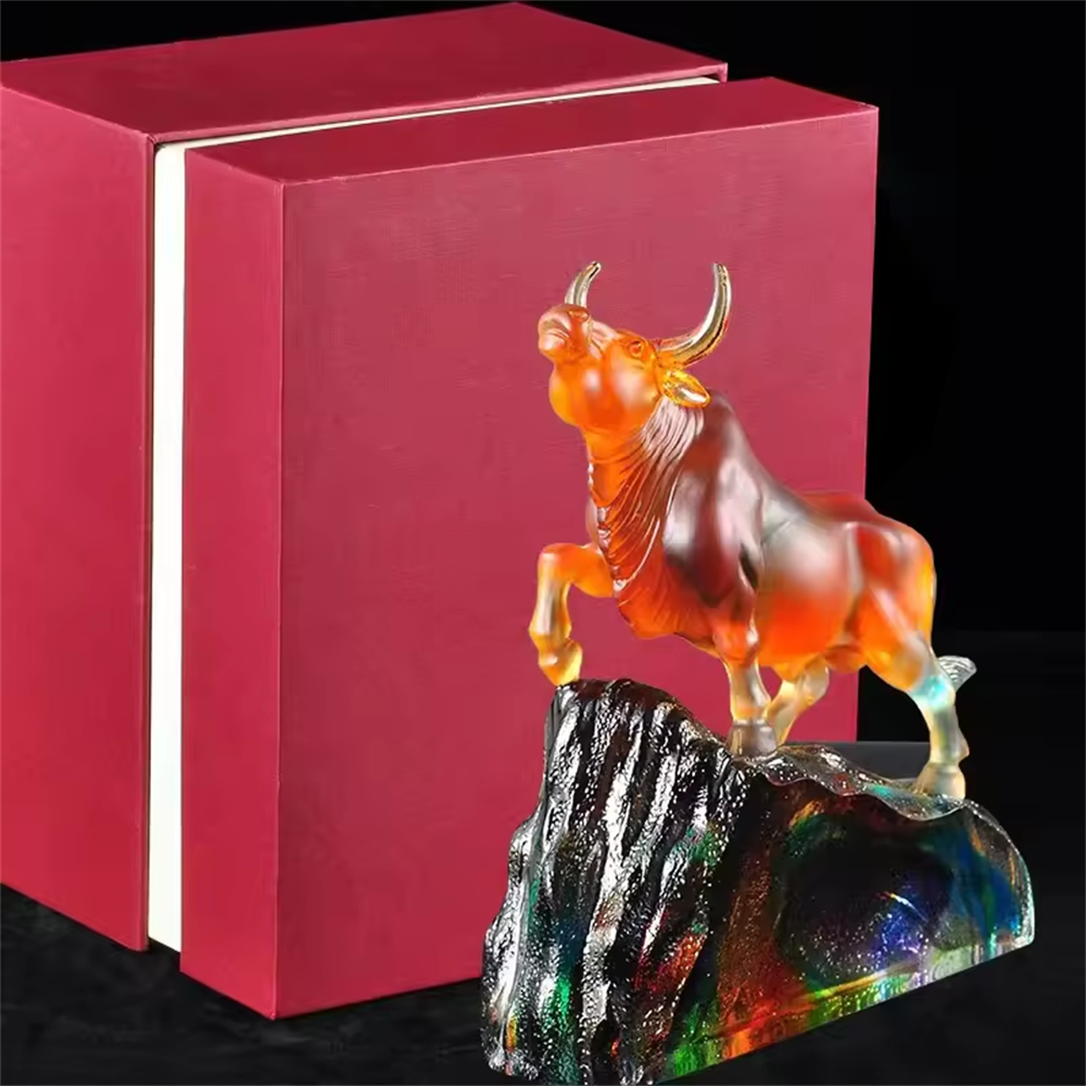 2022 Latest Crystal Animal Statue Liuli Crafts Bull Ornaments For Home Decoration And Giveaway