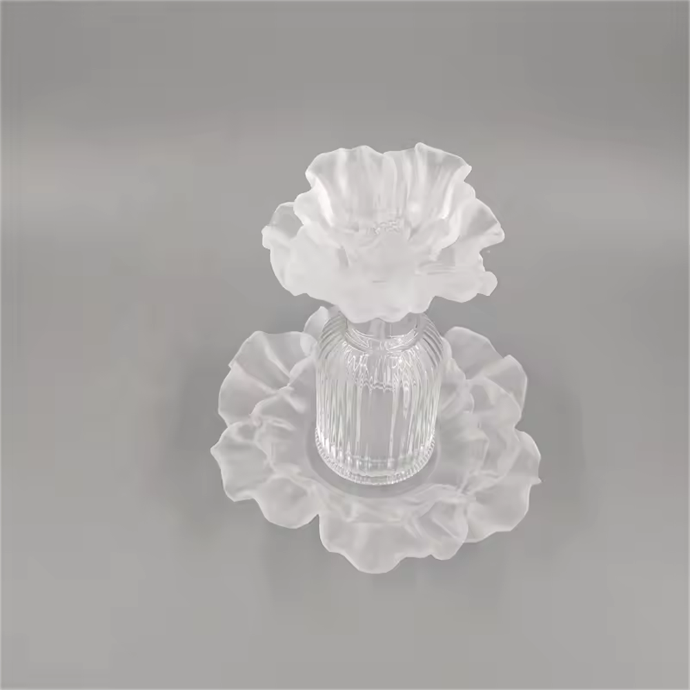 2021 European style handmade crystal glass flower bottle liu li gift crystal perfume bottle