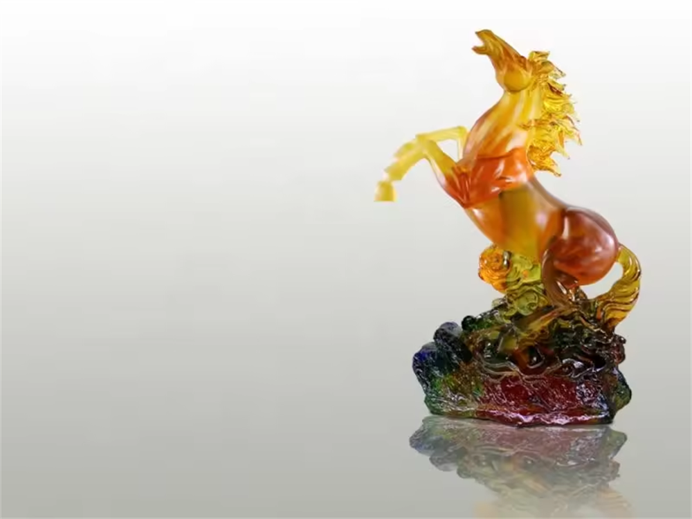 2017 latest pate-de-verre crystal standing horse figurine