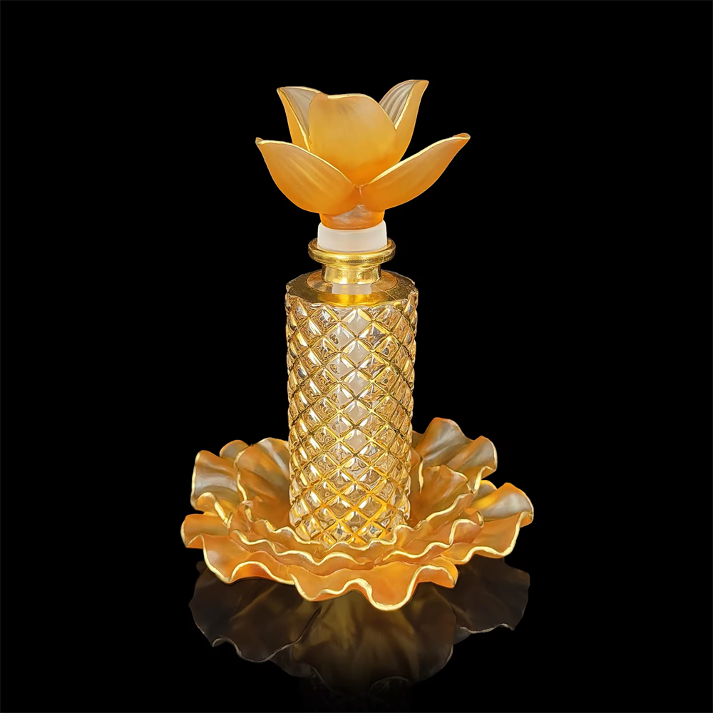 Handmade Crystal crafts Empty Perfume Glass Bottle for Wedding Gifts Home Decoration