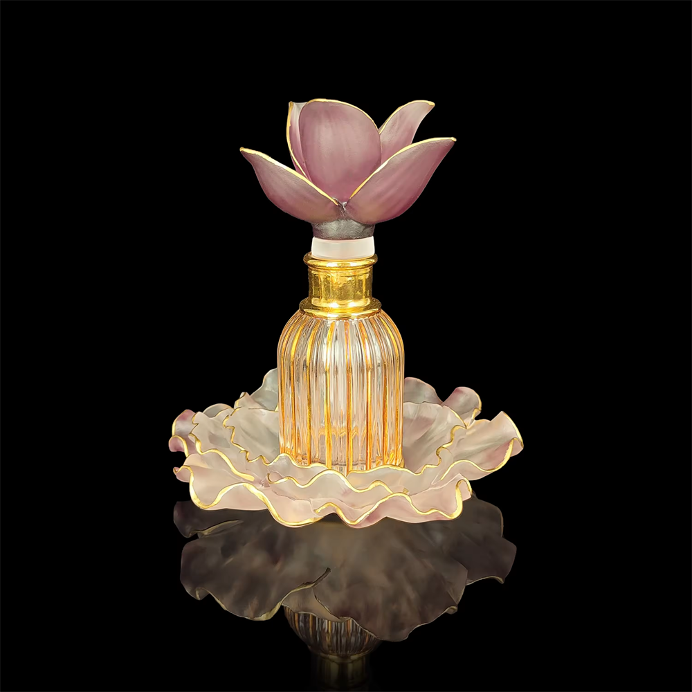 2022 Custom New Flower Design Crystal Oil Bottle Perfume Glass Bottle For Cosmetic