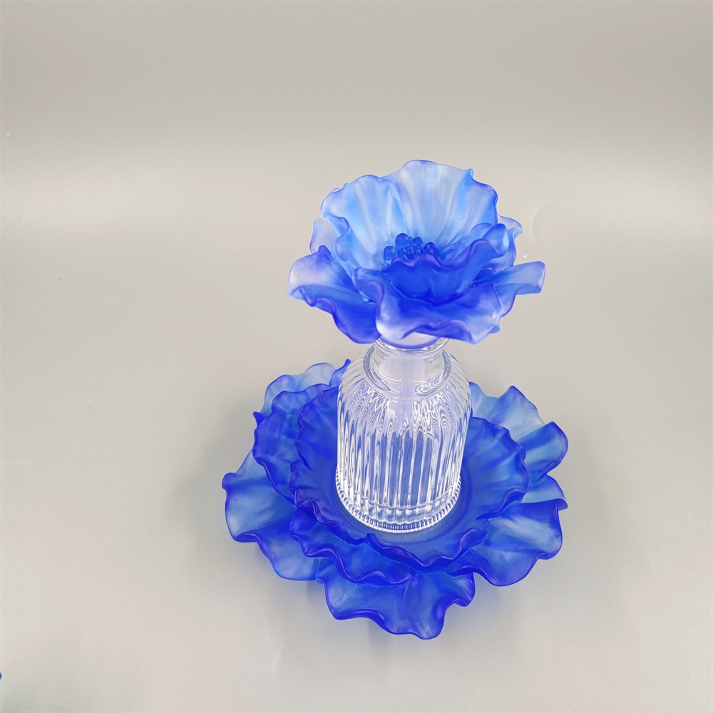 150 ml top flower crystal perfume bottle with crystal base round perfume bottle square perfume bottle