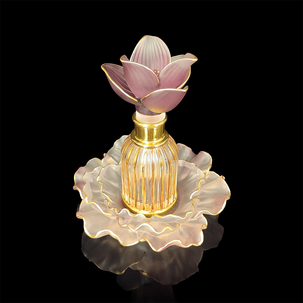 2022 Custom New Flower Design Crystal Oil Bottle Perfume Glass Bottle For Cosmetic