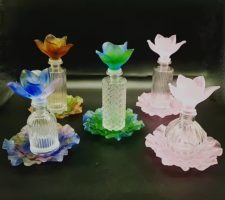 latest Middle East Style Crystal Perfume Bottle And Medkhan Burner Crystal Perfume Bottle