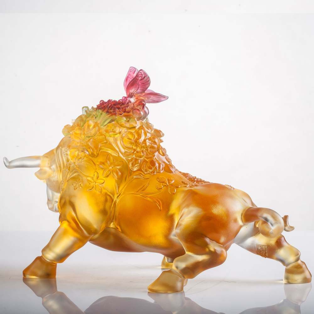 LIULI Crystal Art Year of the Ox Sign Step into Prosperity