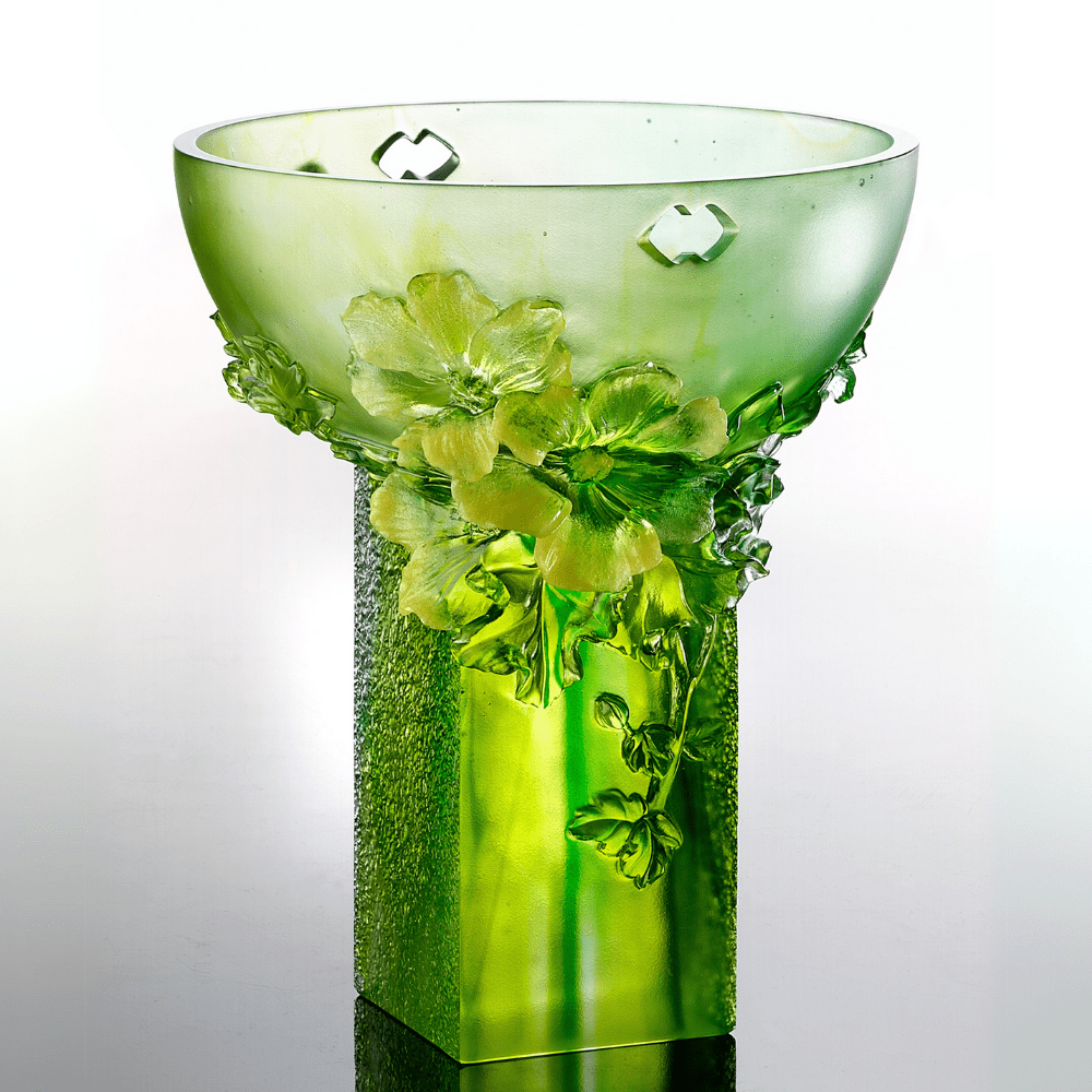 Crystal Floral Vase, Hibiscus, Embodiment of Beauty - Precious Hibiscus