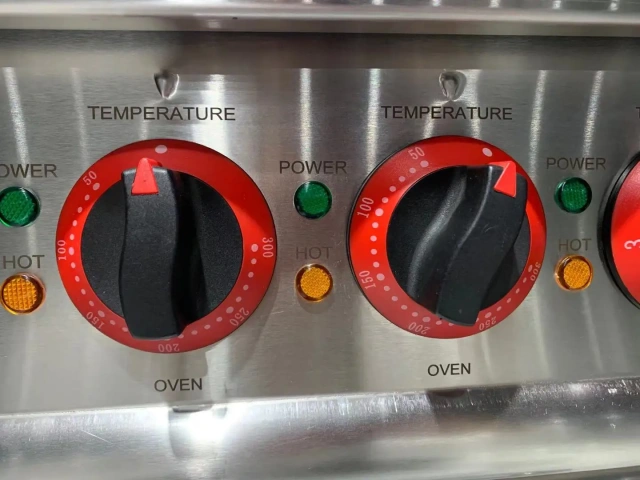 Professional Electric Cooking Stove | 4 Burners, 4 Plates