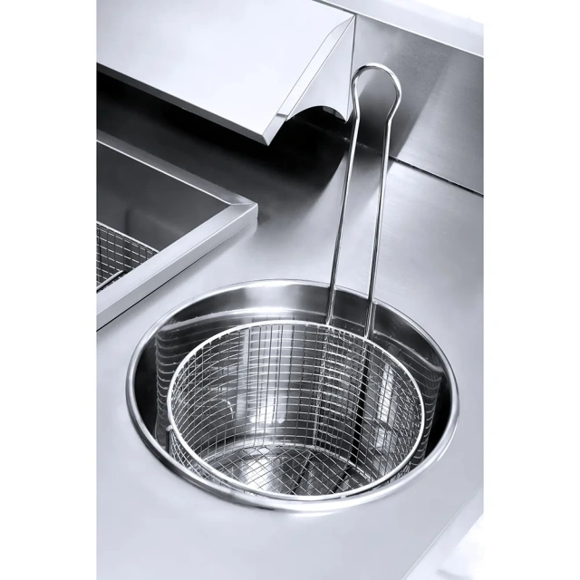 Stainless steel commercial bread table is used for flour coating