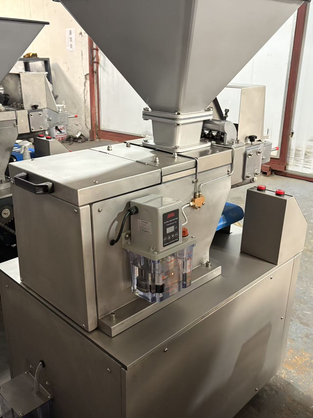 Fully Automatic Conical Dough Divider Rounder Combination Bakery