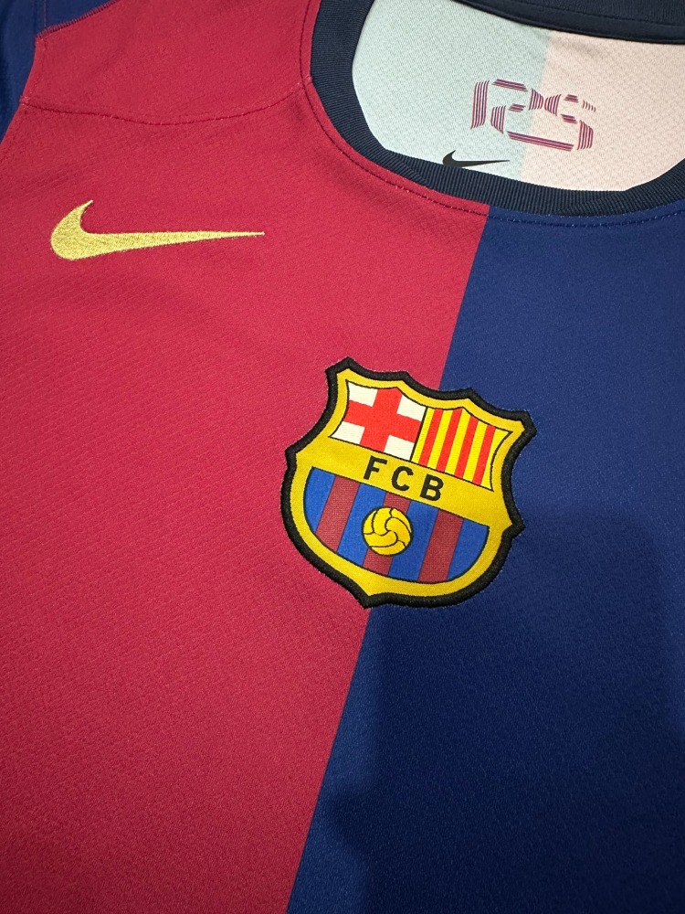 24-25 Barcelona home game on the (blank version) Jersey Fan Version
