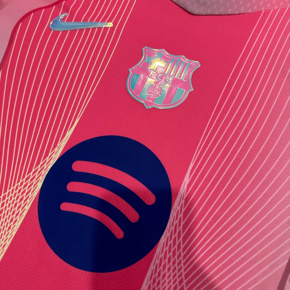 25-26 Barcelona design pink Jersey Fan Version