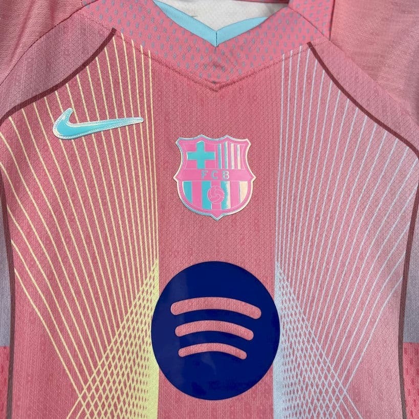 25-26 Barcelona Pink Special Edition Kids Kit Fan Version