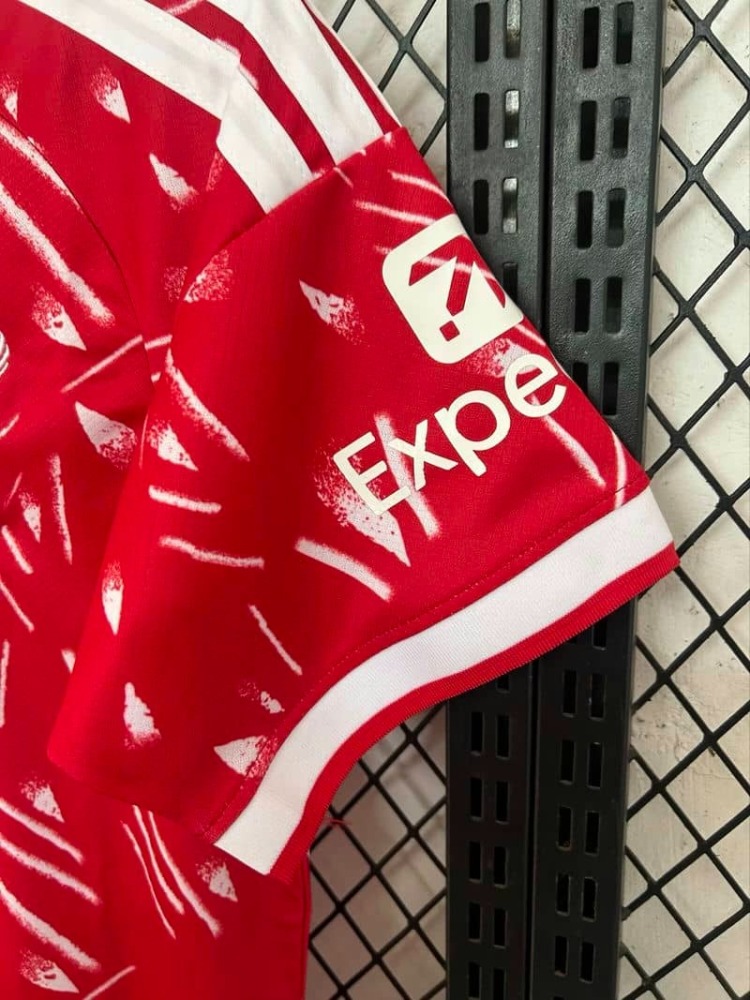 Liverpool 2026-27 Home Jersey Fan Version