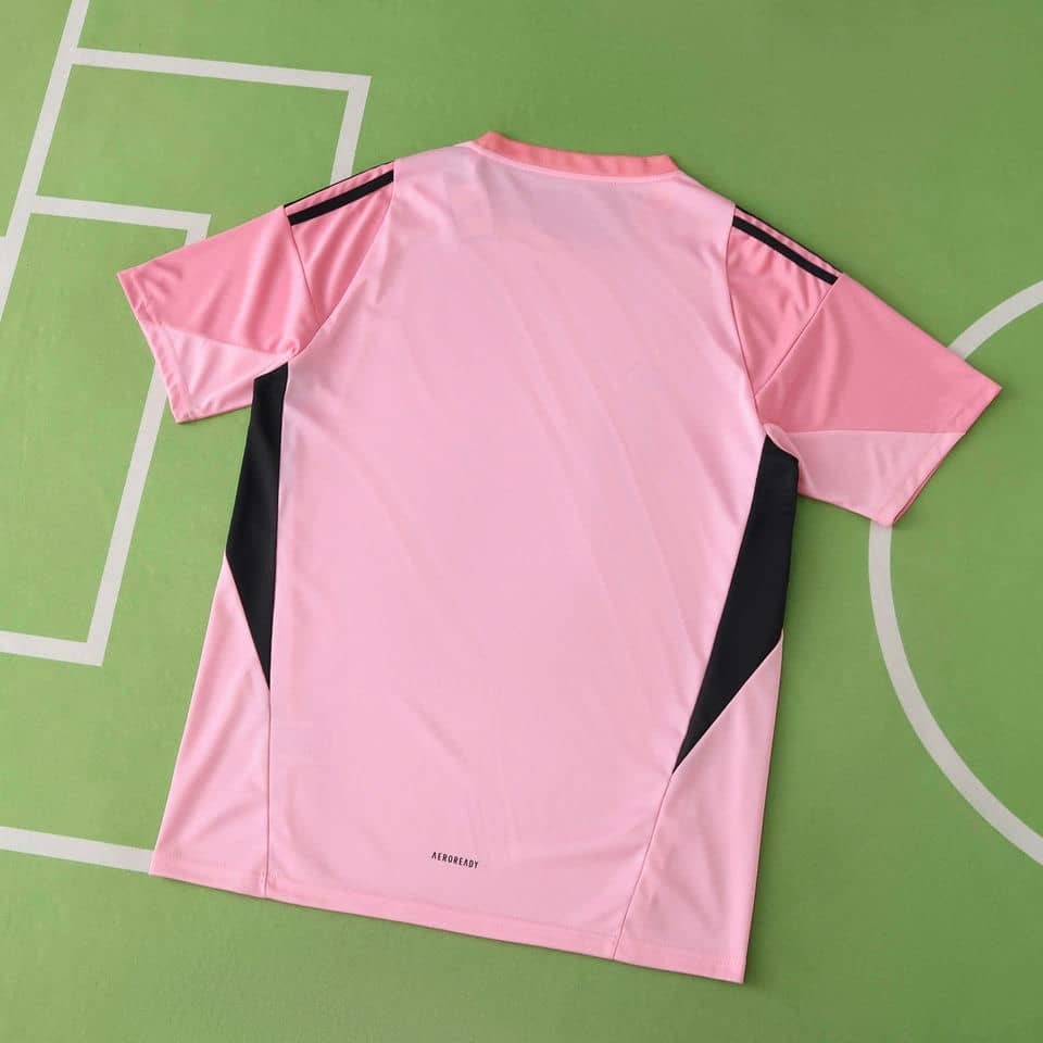 2526 Real Madrid Pink Goalkeeper Jersey Fan Version