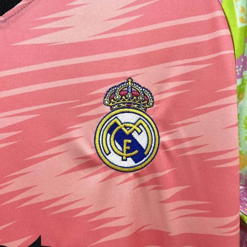 2526 Real Madrid Pink Zig-Zag Pre-Match Training Jersey Fan Version
