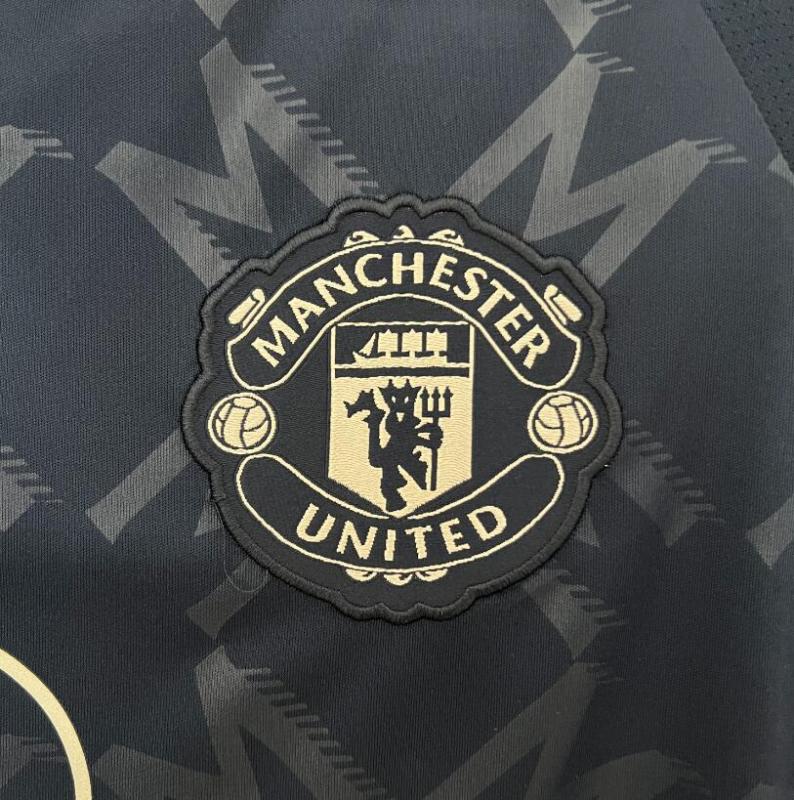 24/25 man utd away jersey